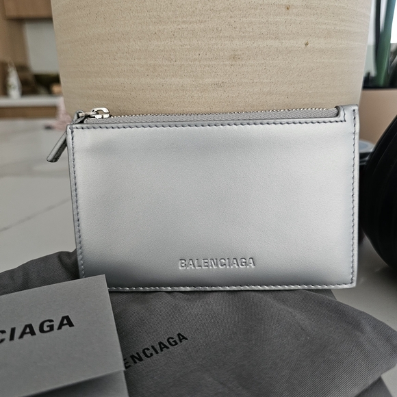 BALENCIAGA SILVER CARD HOLDER/WALLET BN - Picture 1 of 5